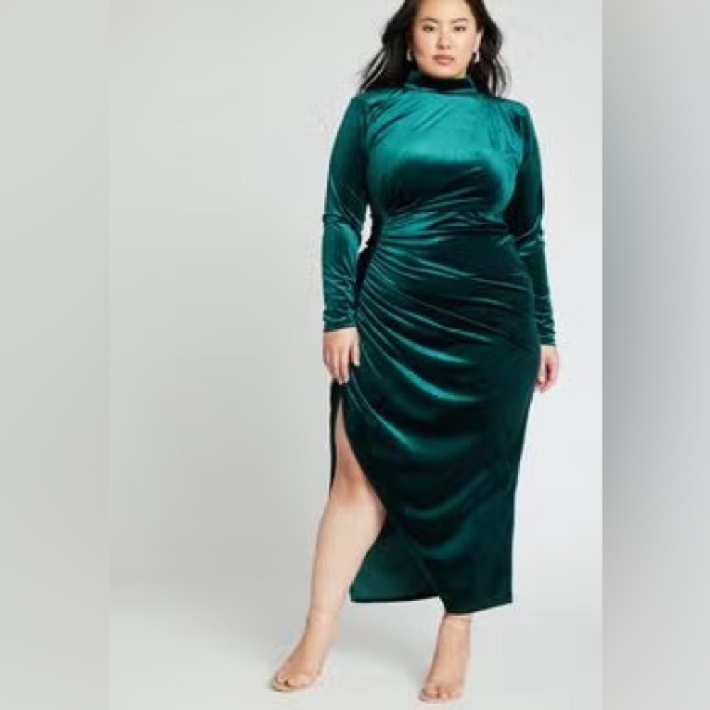ELOQUII Women's Plus Size Mock Neck Velvet Dress with Slit